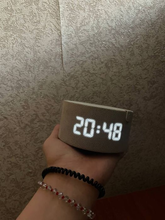 Станция Алиса с часами