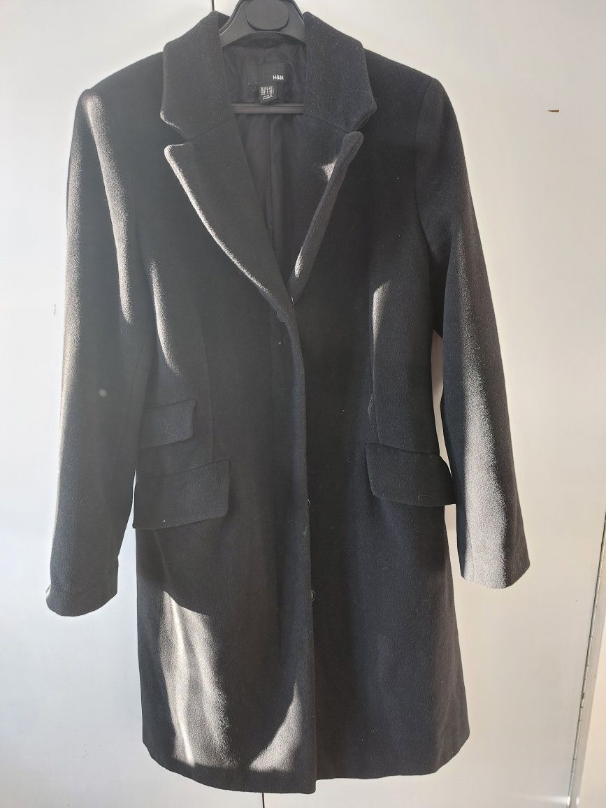 Черно Дамско вталено палто НМ,размер  М -40