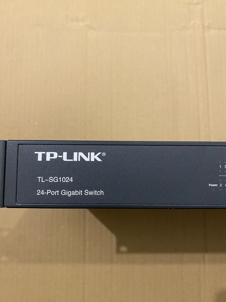 Switch 24 porturi TP-LINK Gigabit TL-SG1024