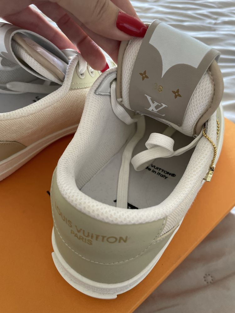 Дамски обувки , сникърси  Louis Vuitton 38
