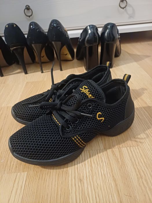 Обувь размер 37 новые!