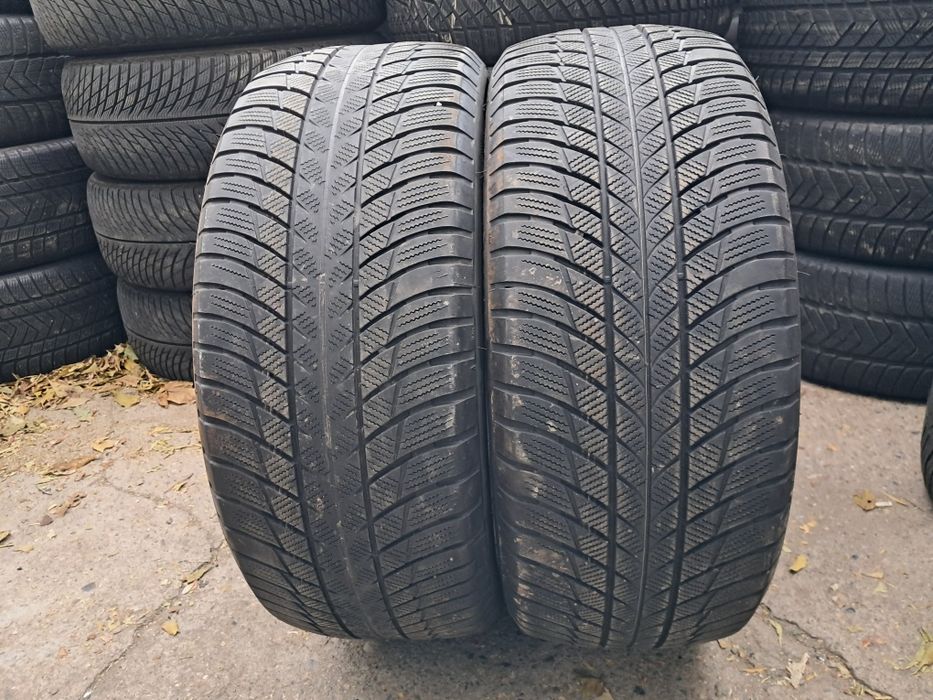 Anvelope second iarna 245 50 R19 Bridgestone *RSC RFT