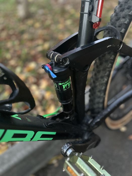 Bicicleta Full Suspension Cube