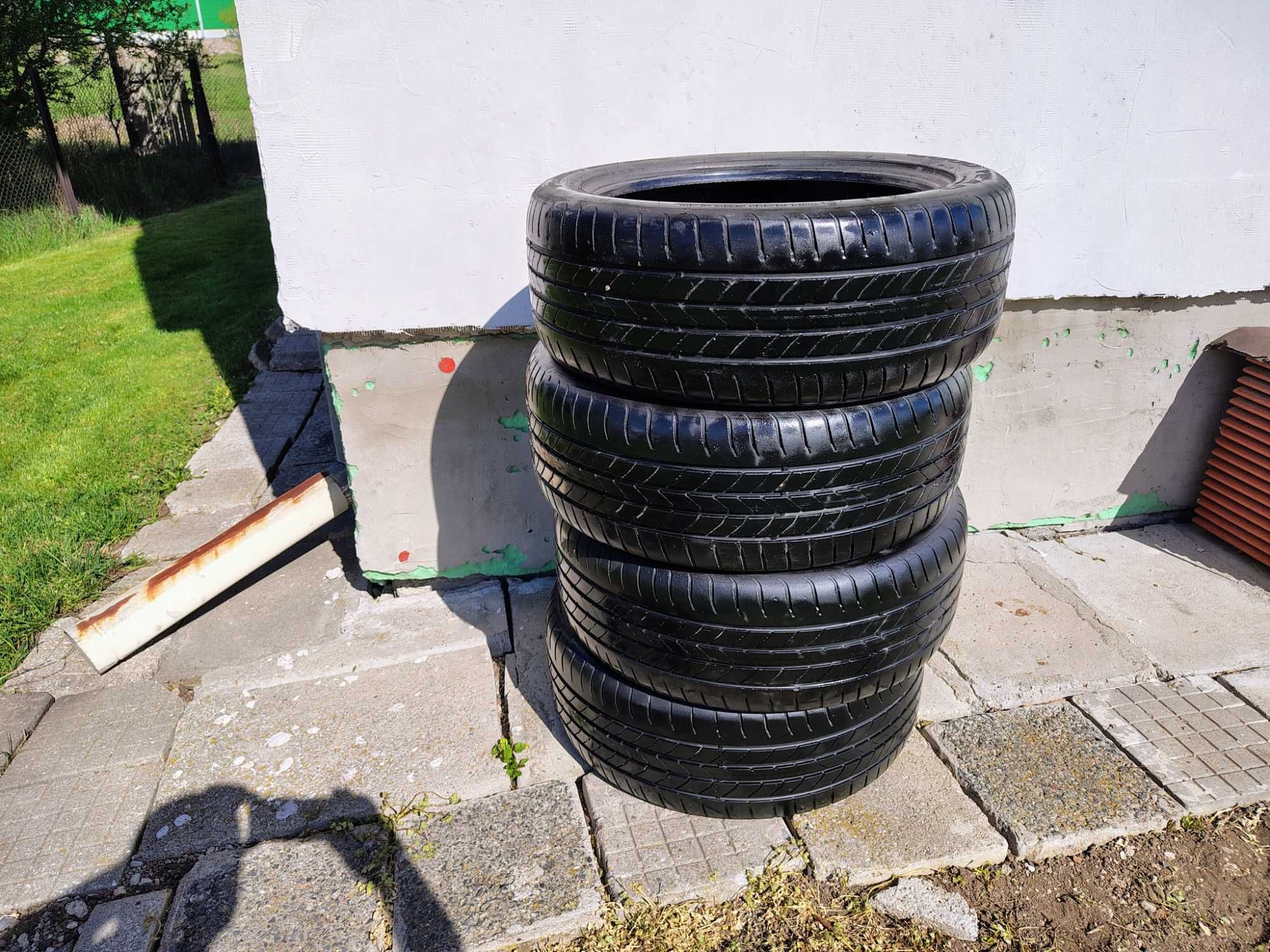Гуми 245/45/19 Goodyear