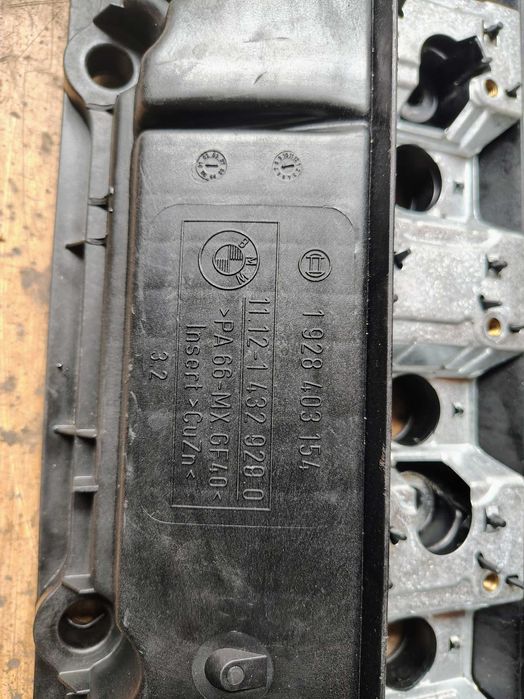 Капак клапани M54B25/M54B22/M54B30