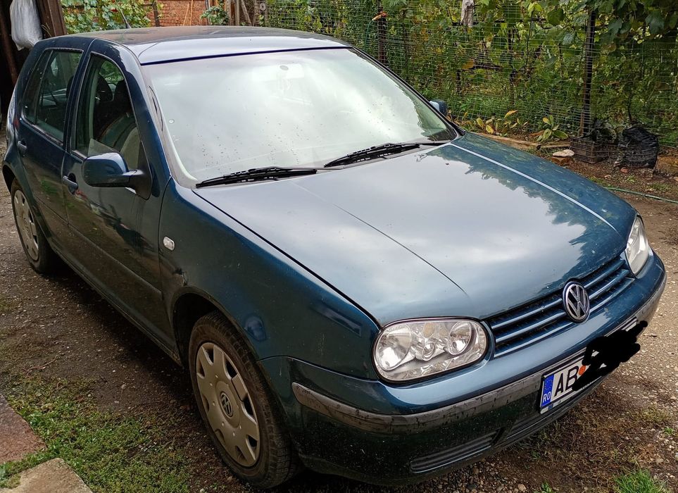 Vând golf IV Edition motor 1.4 benzină 16v. înmatriculat RO