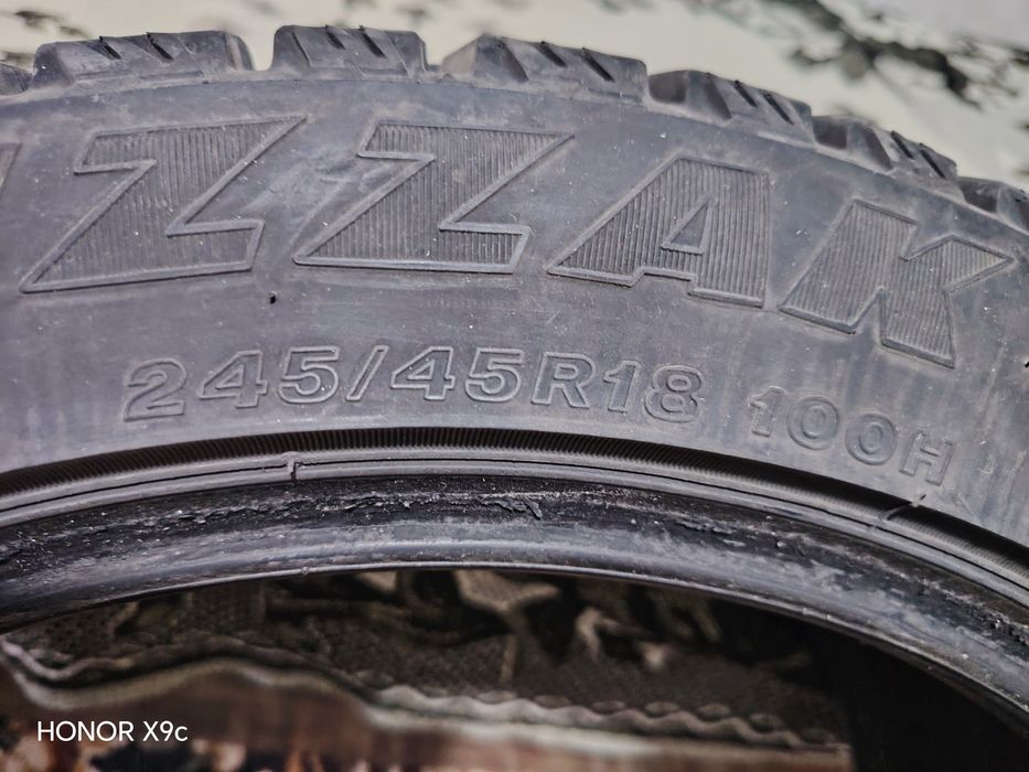 BMW 7.45 dan yechilgan moshina sotilip keti.