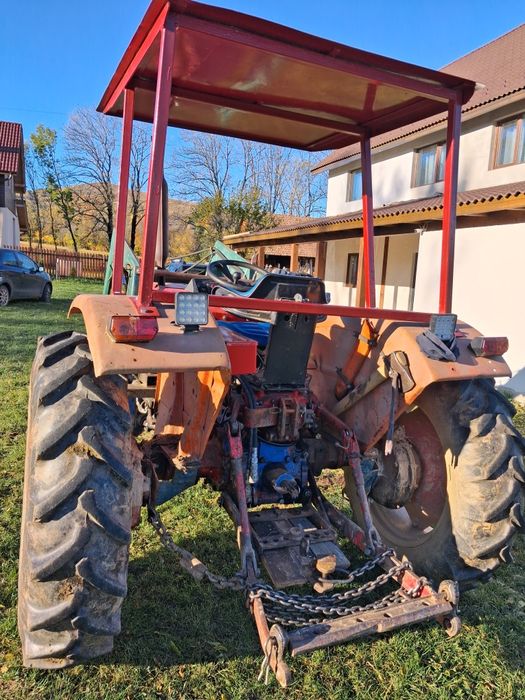 Vând tractor UTB 445DT  4x4 cu sau fără încărcător frontal