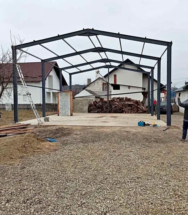 Vând hală metalică conform proiectului. Construcția este din panouri m