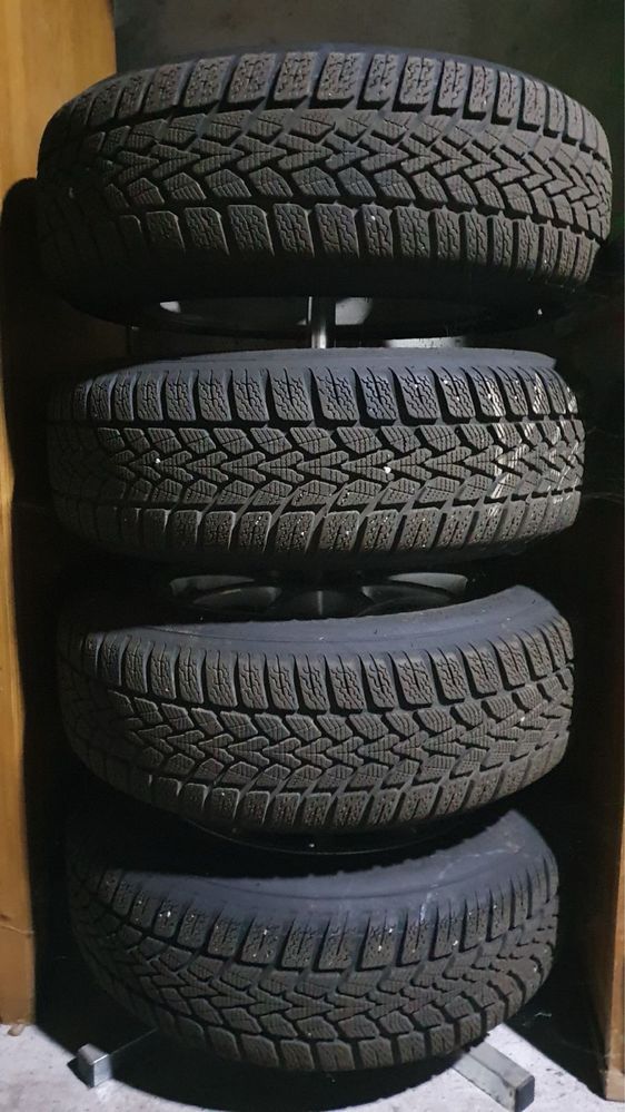 Vw Golf 5 гуми с джанти 15