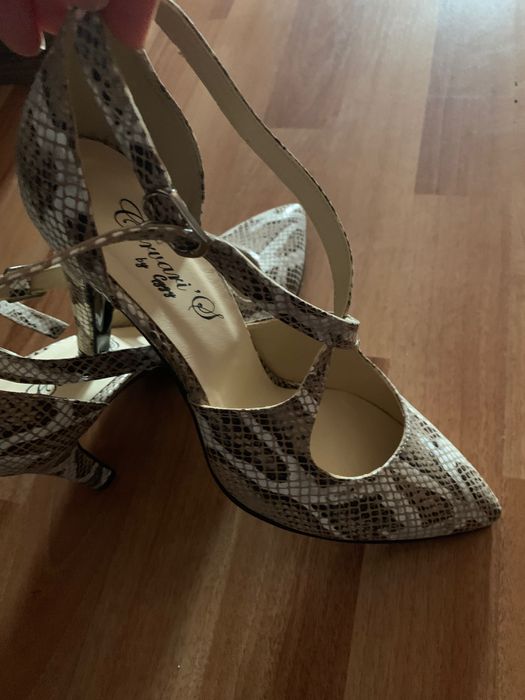 Pantofi piele naturala marime 40