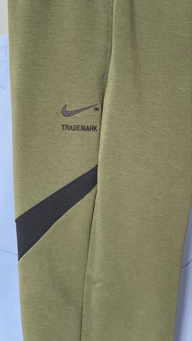 Брюки на каждый день от бренда Nike
