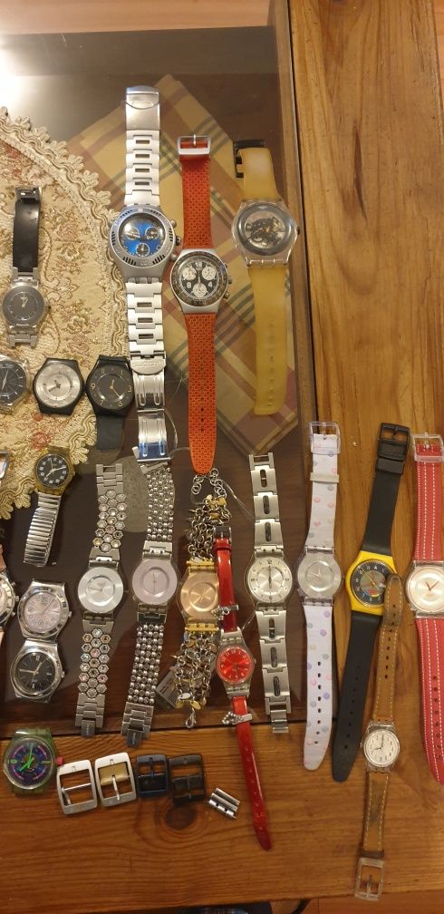 Ceasuri Swatch si accesorii.