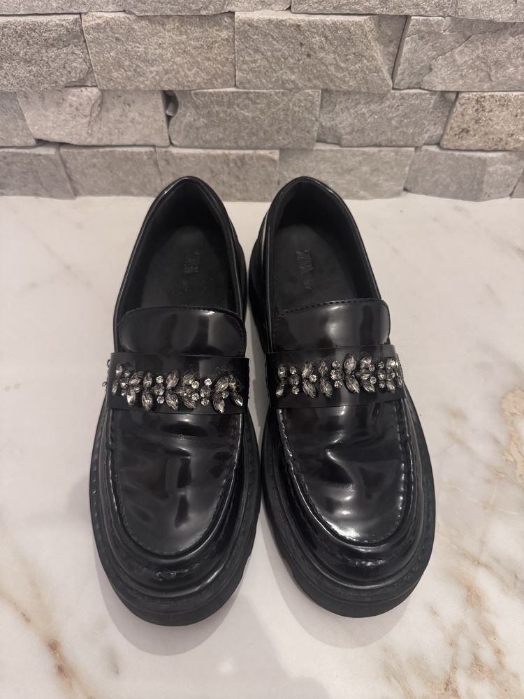 лоуфъри на Zara размер 37