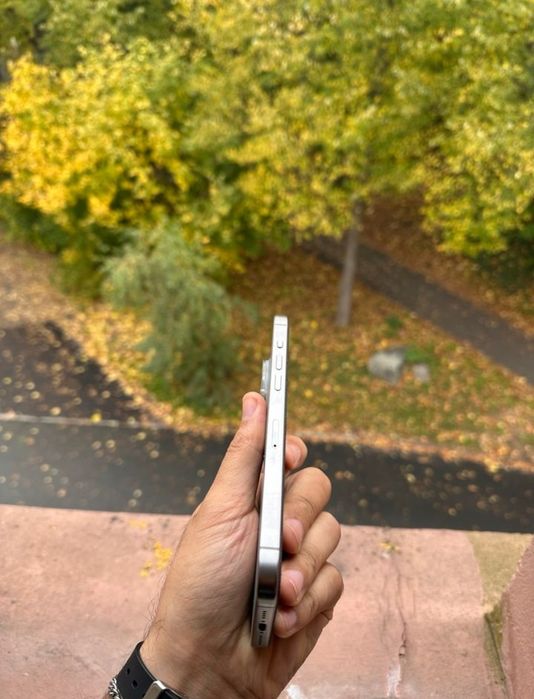 iPhone 15 Pro Max Natural Titanium full box