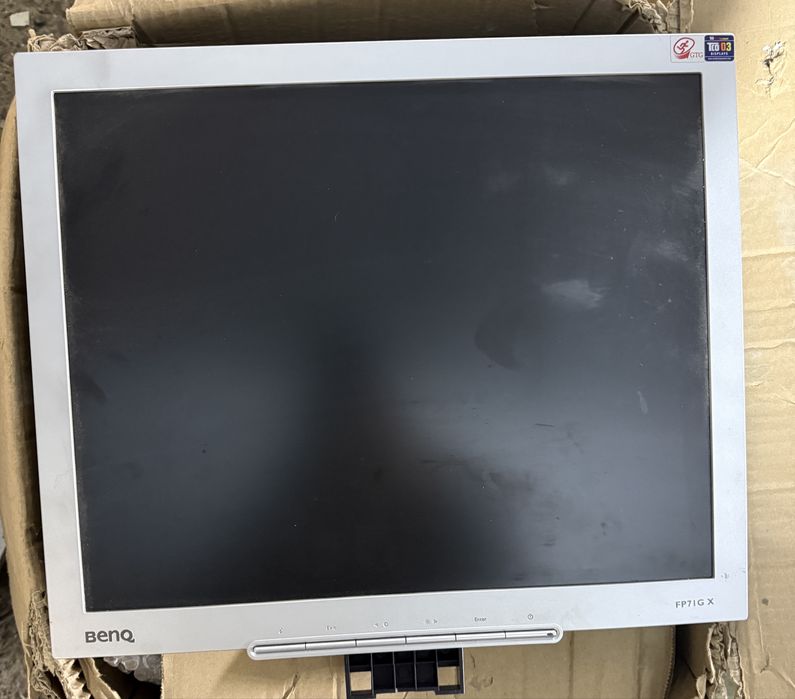 Мониторы продам на запчасти