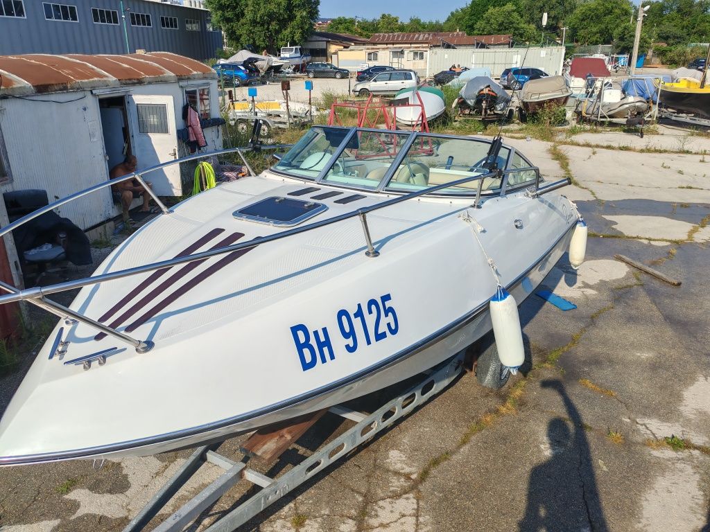 Лодка Ranieri 5.60 2.30  Yamaha 100к.с