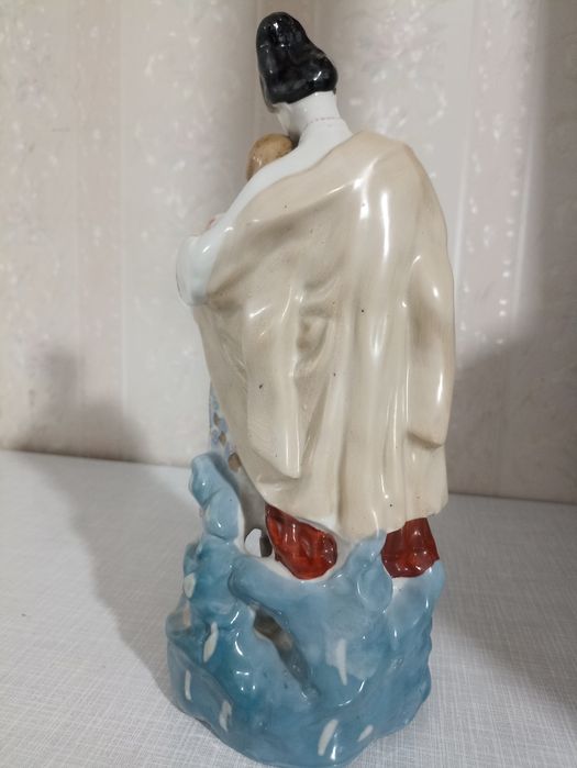 Продам статуэтку