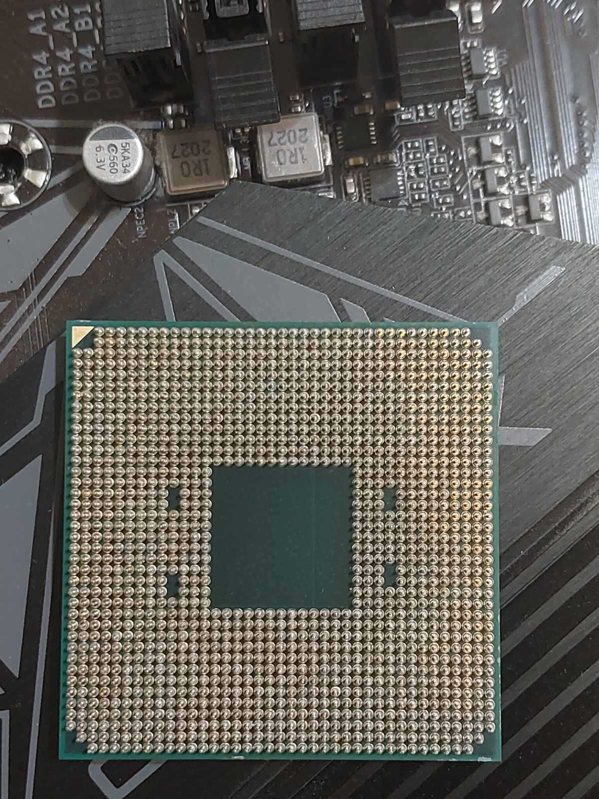 AMD Ryzen 7 5800X + Gigabyte B550 Gaming X V2