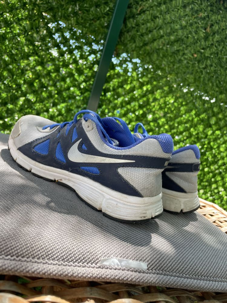 Маратонки Nike 36.5 номер