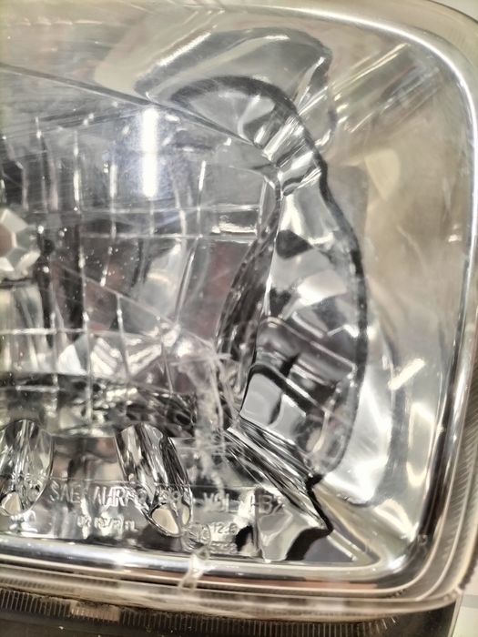 Десен фар Toyota RAV 4 / Тойота Рав 4 2002г.