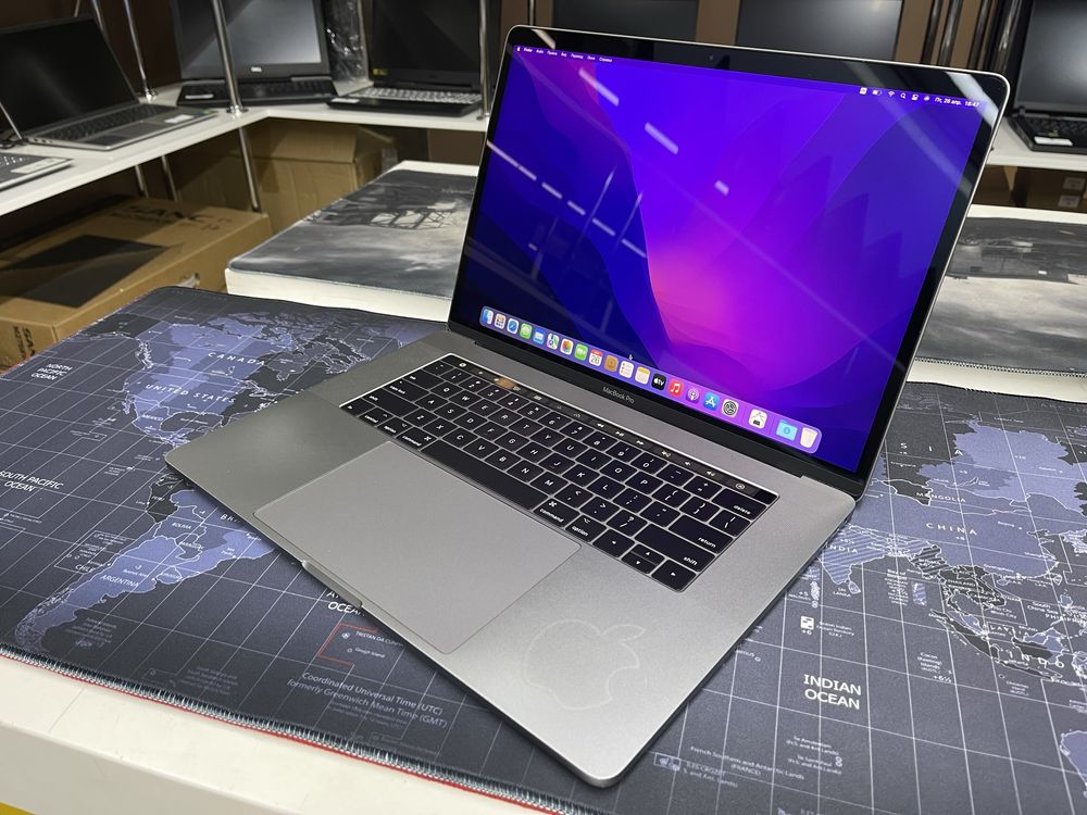 MacBook Pro15 2017-Core i7/16GB/SSD256GB/Radeon Pro555/Цикл1266