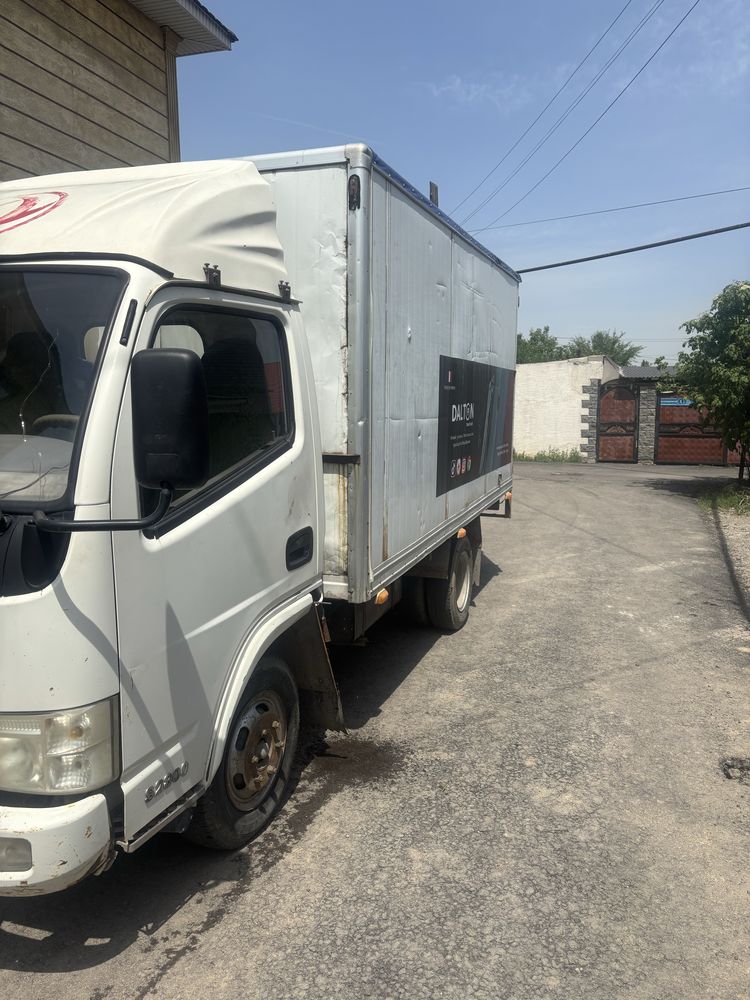 Грузовик донгфенг