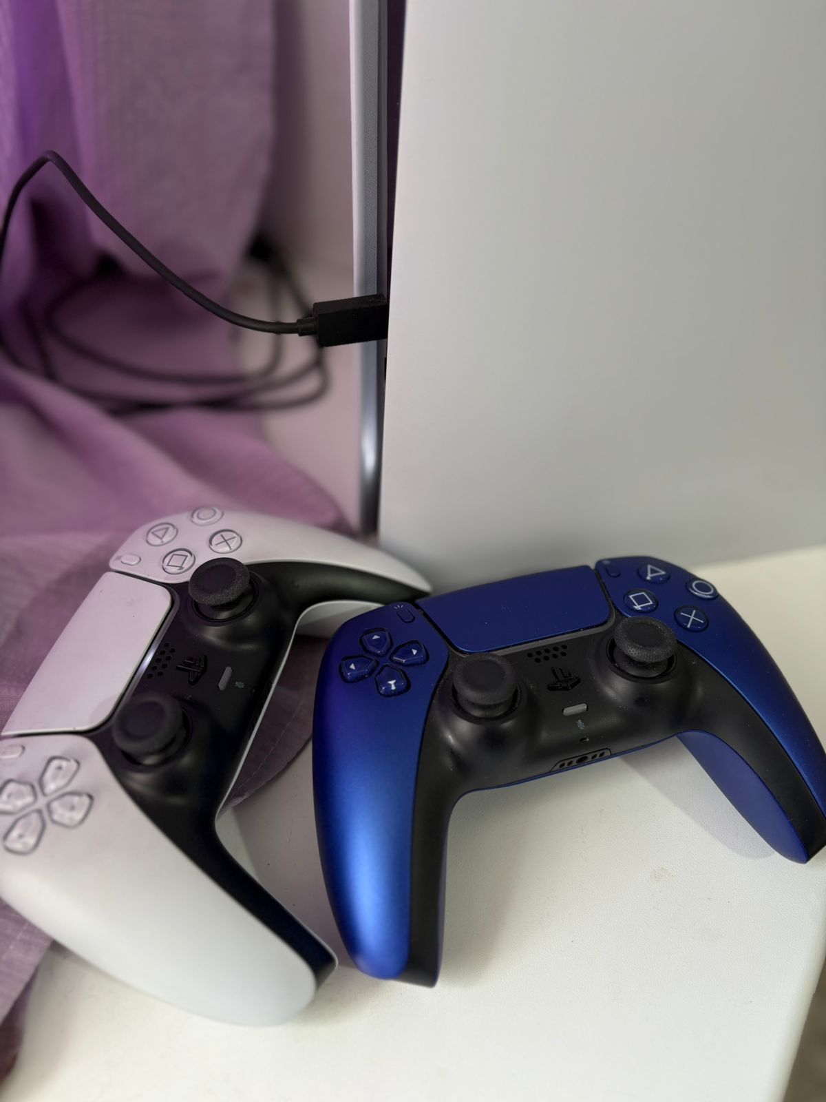 Ps 5 pro 2 геймпада, 2 подписки