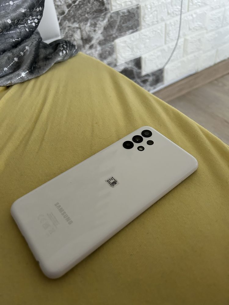 Телефон Samsung A13