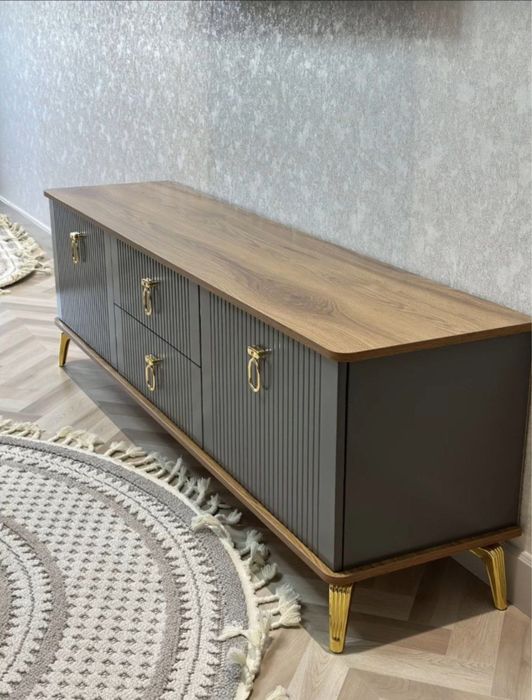 Pastavka Для телевизоы.