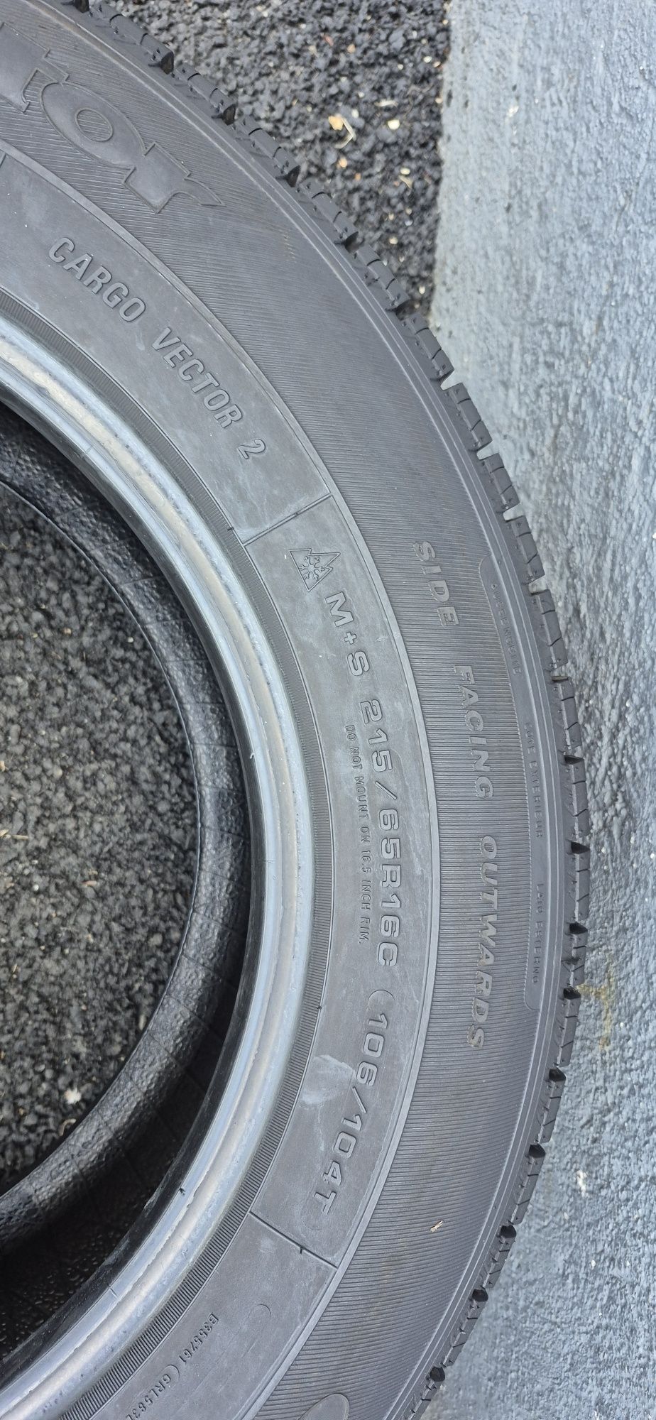215.65.16C Goodyear M+S Second-hand