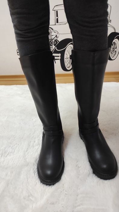 Дамски ботуши с топла подплата номер 38