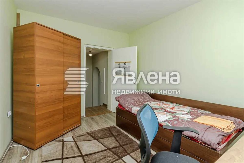 Продава къща, с. Скравена