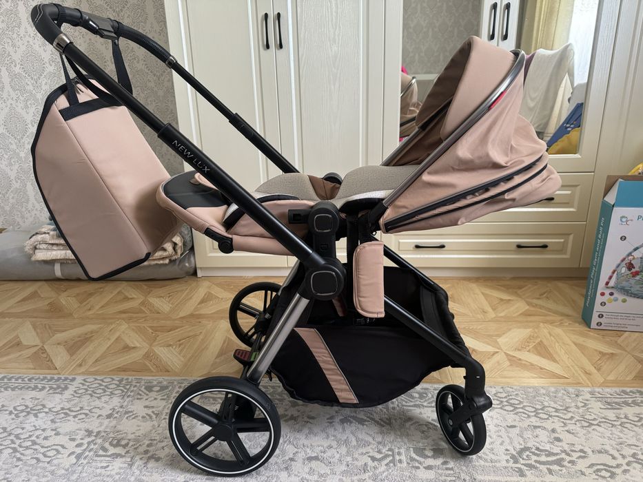 Детская коляска New Lux абсолютно новая