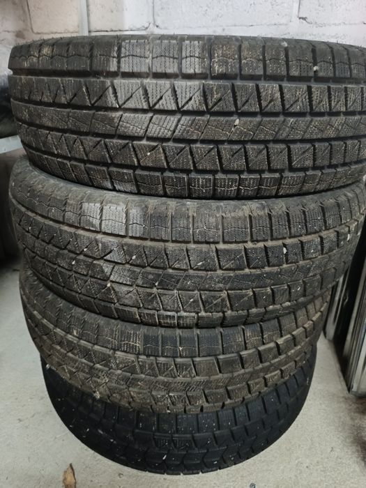 Шыны 225-70-R16 новые