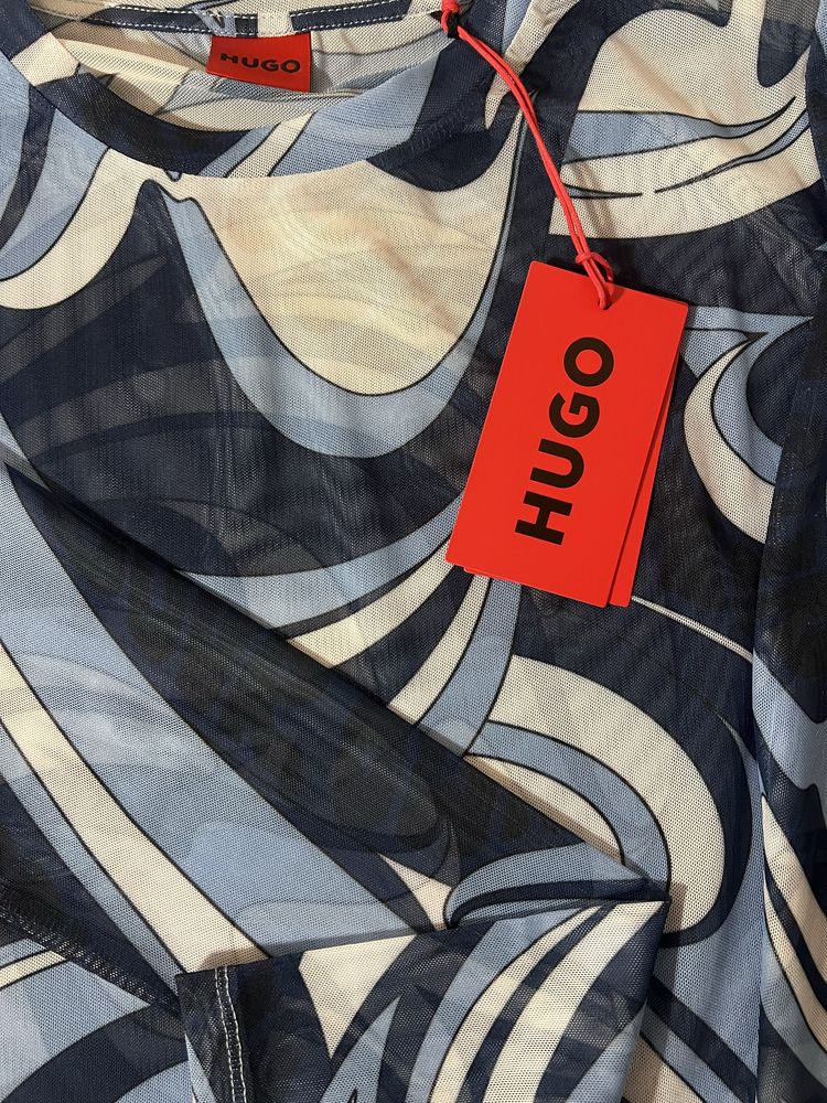 Синя блуза HUGO ,нова