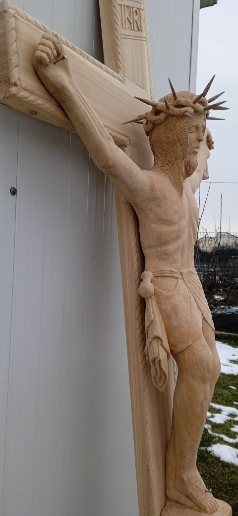 Troita crucifix Isus sculptata lemn arta donatie biserica