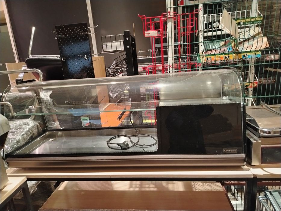 Настольное оборудование для кафетерии