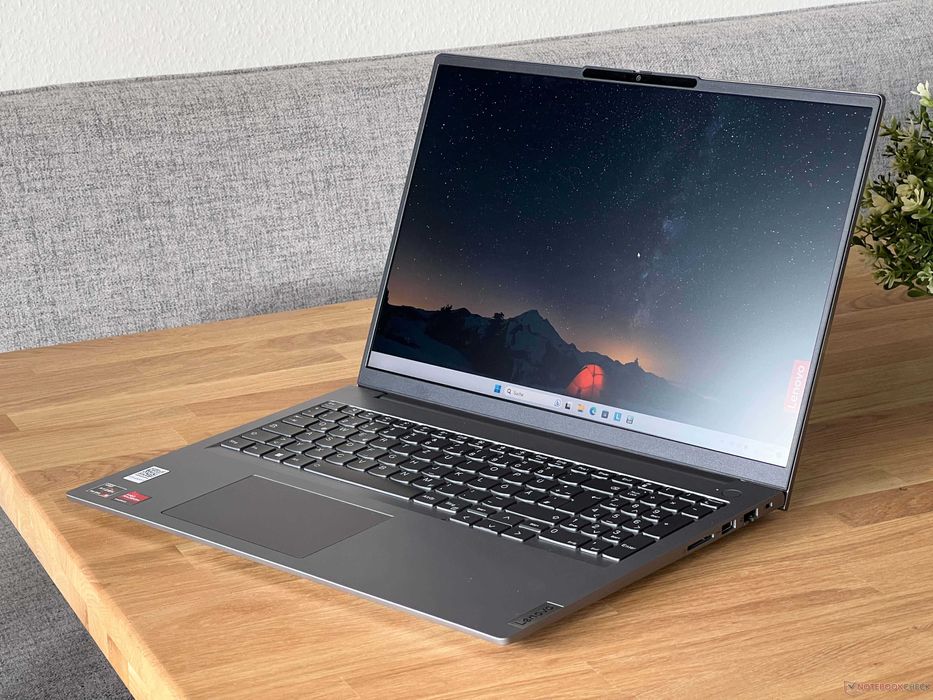 Laptop Lenovo ThinkBook 16 G6 IML 16" Intel i3 8GB Ram 256GB SSD Win11