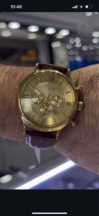 Золотые часы 750 пробы