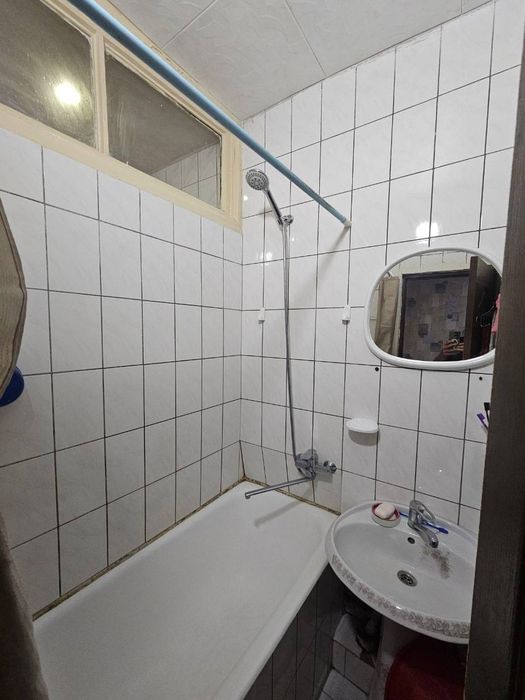 Продам квартиру Буюк ипак йули 3/2/5 70м2