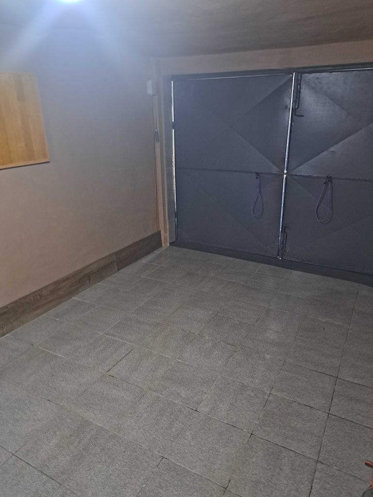 Продава се Етаж от къща в Добрич, Център - 130 кв.м за 1770 €/кв.м - Снимка #17