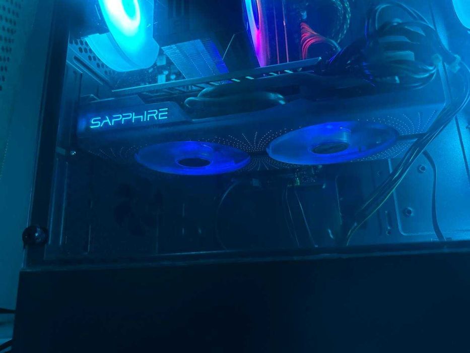 Игровой кейс с монитором 27 дюймов/RX590GME 8gb/16 gb DDR4/ 512 SSD М2