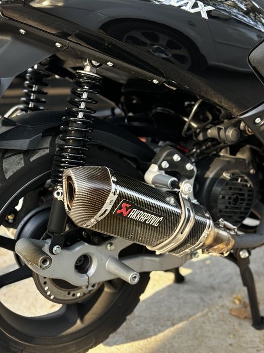 Срочно продам скутер Tmax