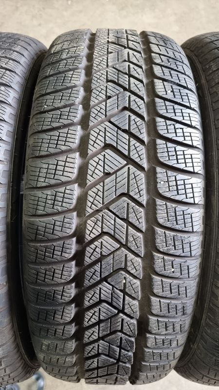 235/55/19 PIRELLI 4бр