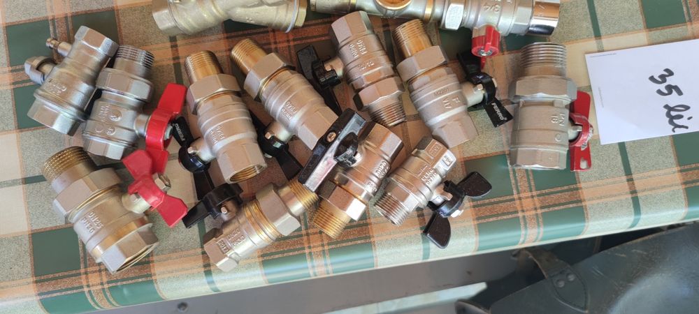 Robineți, coturi, nipluri