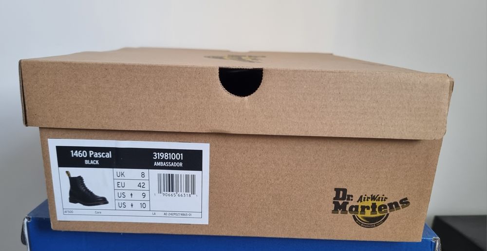 Bocanci ghete Dr. MARTENS 42 autentici