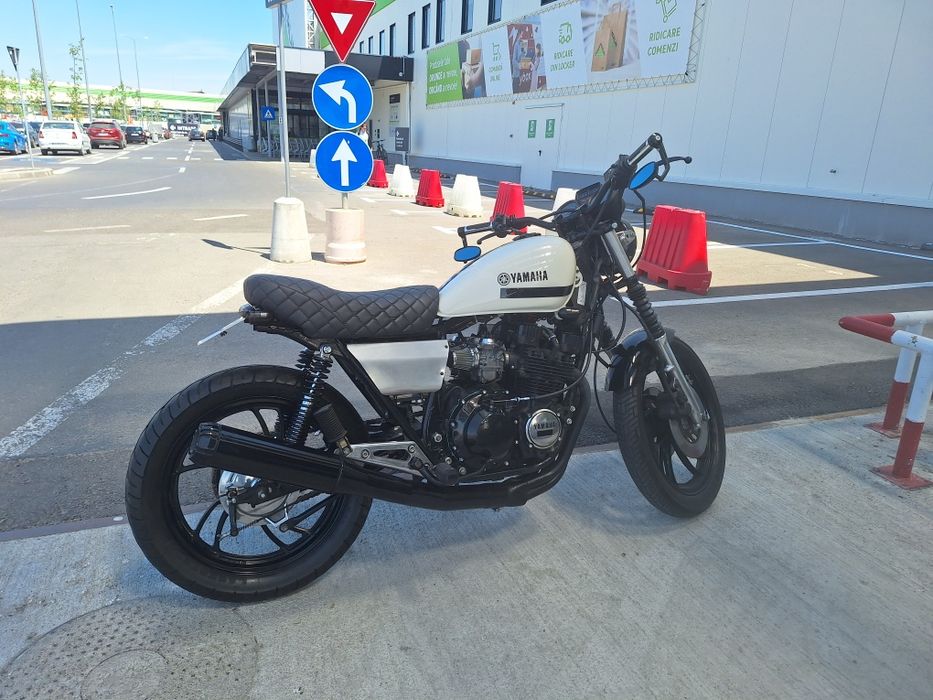 Yamaha XJ550  bobber  an 1981