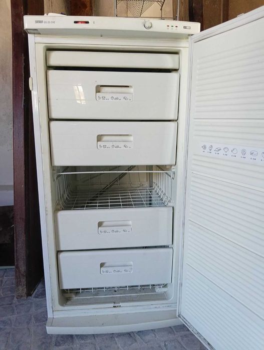 Фризер вертикален