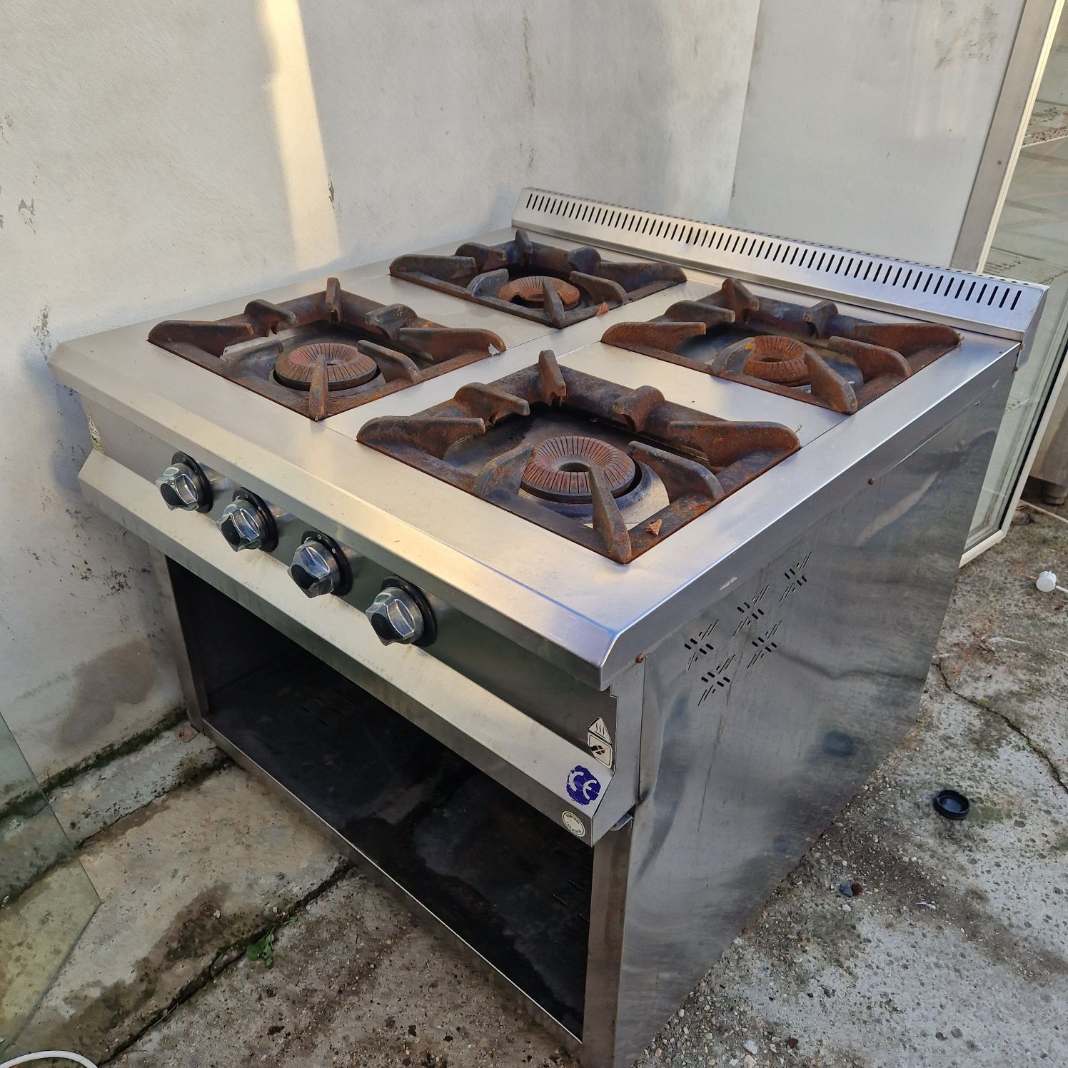 Cuptor pizza, stare buna, 380v, aragaz  din inox, de putere